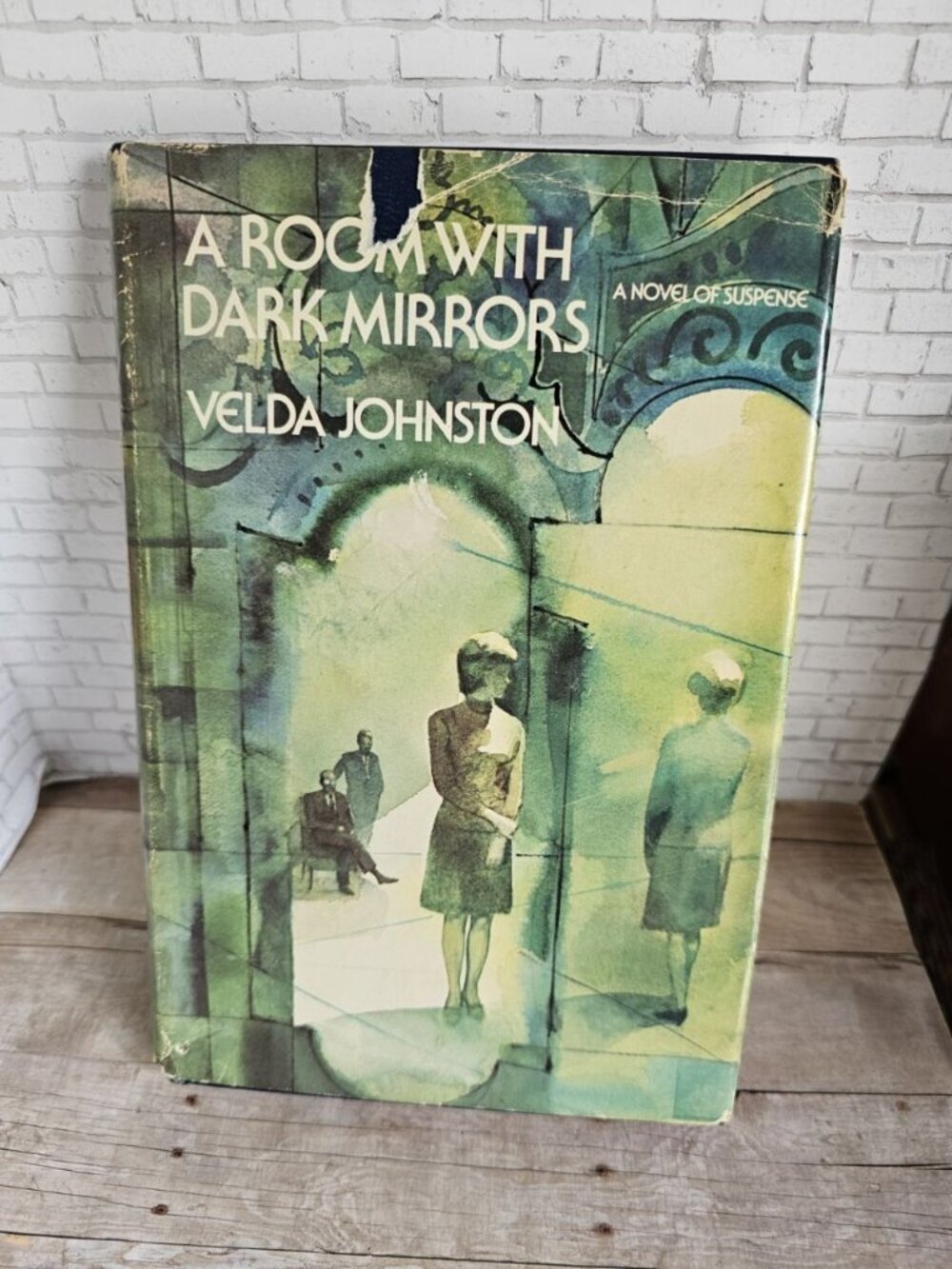 Velda Johnston A Room with Dark Mirrors 1975 Gothic Suspense Hardcover DJ